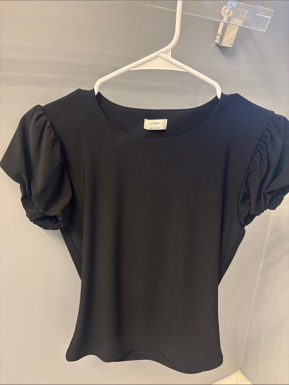 White House Black Market Black Puff Sleeve Blouse